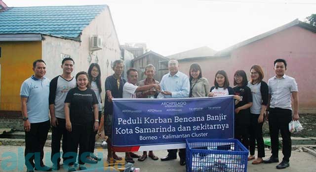 Gandeng Archipelago International, Aston Samarinda Salurkan Donasi Korban Banjir