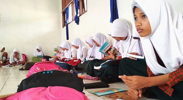 Sistem Zonasi Membuat Siswa Baru Membeludak di Sekolah Negeri