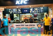 Senin Sehat SMA Vidatra, 575 Paket Makan Siang Diantar ke Rumah Siswa