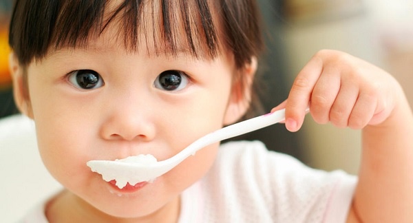 Cara Mengatasi Anak Susah Makan Nasi dengan Tepat