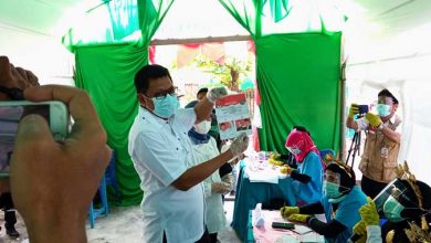 Calon Wali Kota Bontang Basri Rase Menyalurkan Hak Pilihnya di TPS 25, Ingatkan Jaga Kondusifitas