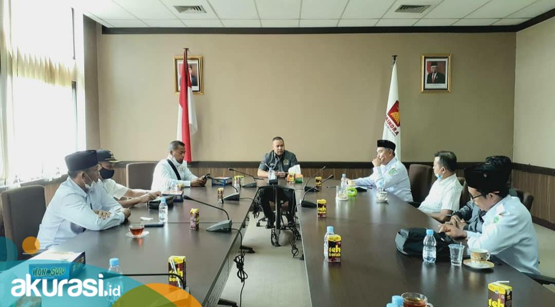Terima Kunjungan Para Kades Kecamatan Anggana, Reza Fachlevi: Walau Sulit, Kita Berjuang Bangun Kukar 