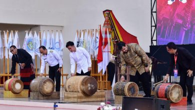 Gibran Rakabuming Raka Hadiri Penutupan Sidang Raya PGI di Toraja, Didampingi Andi Amar Ma'ruf Sulaiman